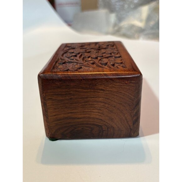 Vintage Hand-Carved Wooden Keepsake Box With Floral Design & Sliding Bottom Lid - Picture 4 of 8